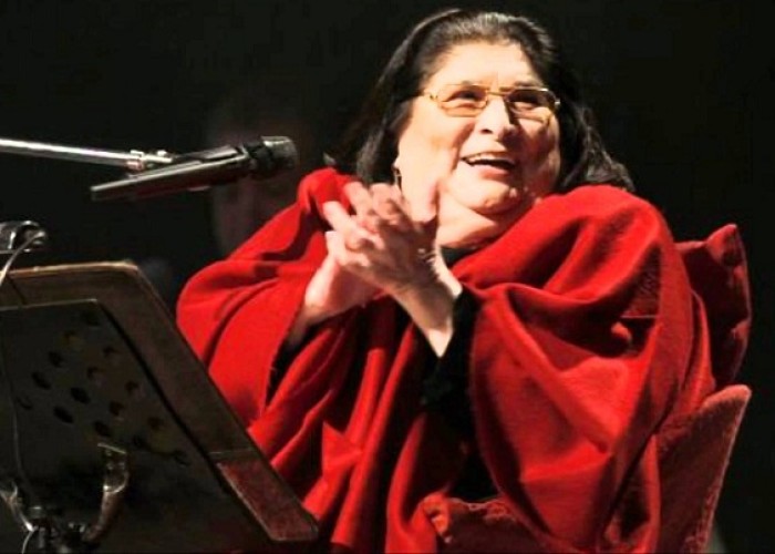 Mercedes Sosa: Dale tu mano al índio. Manaus. ANO III. Nº 19/20